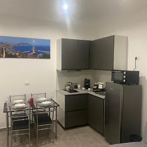 The Nest Of Via Toledo , Napoli Italia